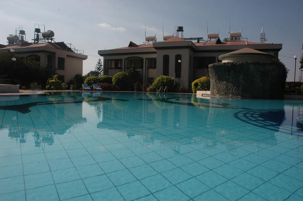 Aveda Blue Country Resort Panchgani Exterior photo