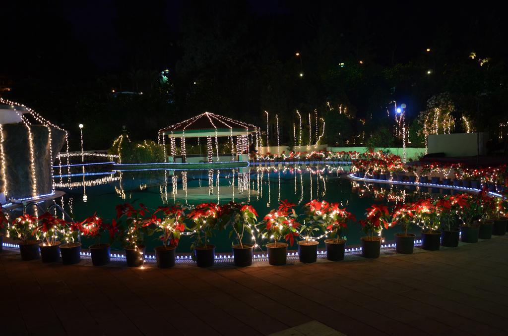 Aveda Blue Country Resort Panchgani Exterior photo