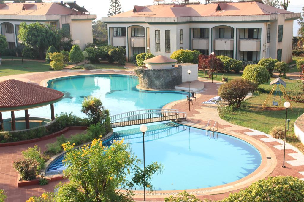 Aveda Blue Country Resort Panchgani Exterior photo