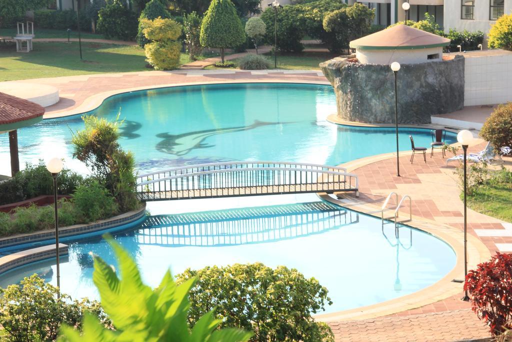 Aveda Blue Country Resort Panchgani Exterior photo