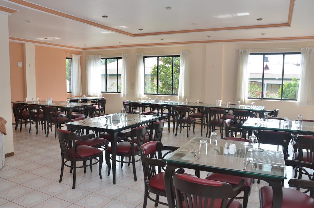 Aveda Blue Country Resort Panchgani Exterior photo